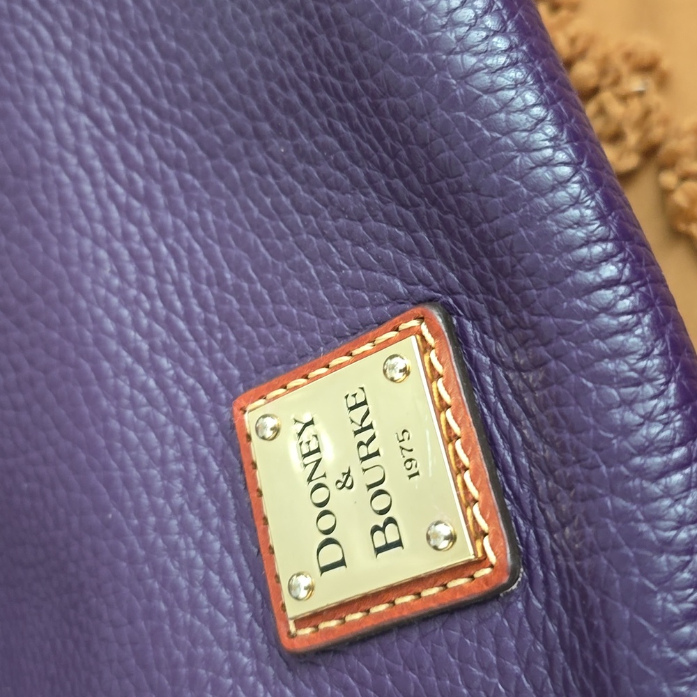 Euc used pebbled leather Dooney classic bag